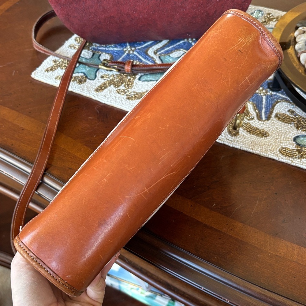 Vintage Dooney & Bourke All-Weather Pebbled Leather Zippered Crossbody Purse 80s - Picture 9 of 16